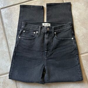 NWOT Madewell Classic Straight Jean Black Lunar Wash 25